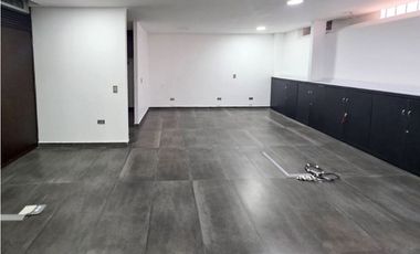 Oficina para la venta o renta en la terminal del sur, piso 3