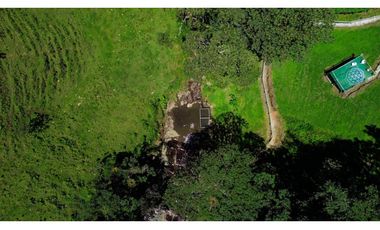 Lote derecho para la venta en El Carmen de Viboral, vereda la chapa