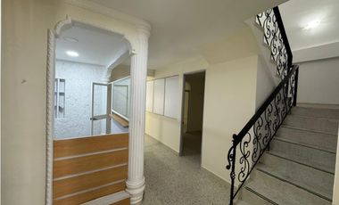 SE ARRIENDA CASA EN EL  BARRIO LA CASTELLANA DE MONTERIA.