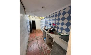 SE ARRIENDA CASA EN EL  BARRIO LA CASTELLANA DE MONTERIA.