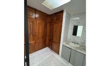 SE ARRIENDA CASA EN EL  BARRIO LA CASTELLANA DE MONTERIA.