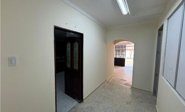 SE ARRIENDA CASA EN EL  BARRIO LA CASTELLANA DE MONTERIA.