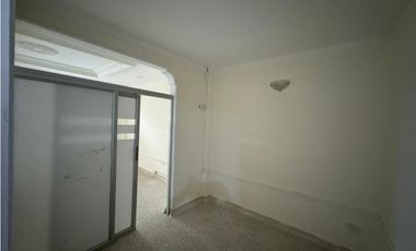 SE ARRIENDA CASA EN EL  BARRIO LA CASTELLANA DE MONTERIA.