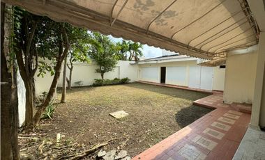 SE ARRIENDA CASA EN EL  BARRIO LA CASTELLANA DE MONTERIA.