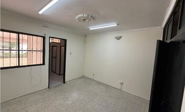 SE ARRIENDA CASA EN EL  BARRIO LA CASTELLANA DE MONTERIA.