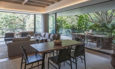 Apartamento para la venta en el Poblado, frente al club campestre