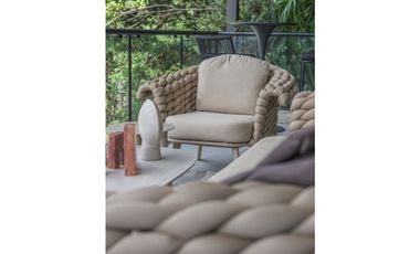 Apartamento para la venta en el Poblado, frente al club campestre