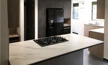Apartamento para la venta en el Poblado, cerca al C.C Santafé