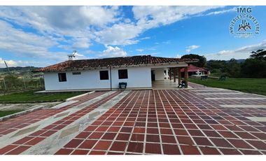 ref 971a lago calima/vendo casa campestre