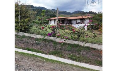 ref 859a lago calima/ vendo casa campestre
