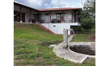ref 859a lago calima/ vendo casa campestre