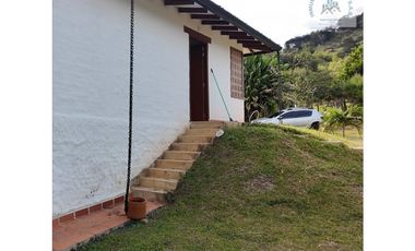ref 859a lago calima/ vendo casa campestre