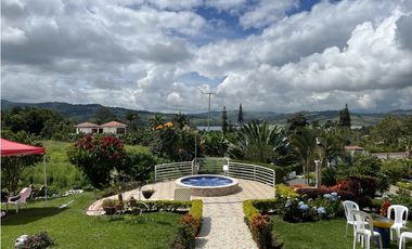 ref 1006a vendo casa campestre calima Darién