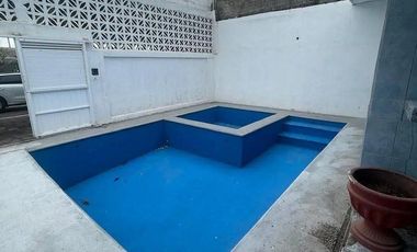 Casa en venta frente a Playa Paraiso, Armería Colima
