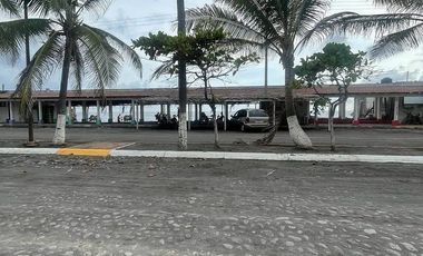 Casa en venta frente a Playa Paraiso, Armería Colima
