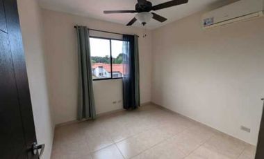 VENDO.HERMOSA CASA EN LA CHORRERA LA ARBOLEDA LOS ROBLES 3R