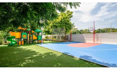 Venta de Casa Modelo Marsella Medianera Reserva de Versalles