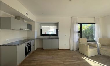 VENDO DEPTO  2 Ambientes con Parrilla, Cochera y Amenities