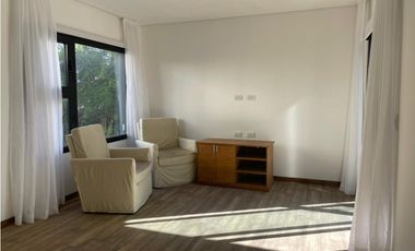 VENDO DEPTO  2 Ambientes con Parrilla, Cochera y Amenities