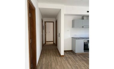 VENDO DEPTO  2 Ambientes con Parrilla, Cochera y Amenities