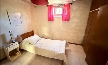 LATORRE PROP. VENDE CHALET 4 AMB CON PARQUE Y GARAGE