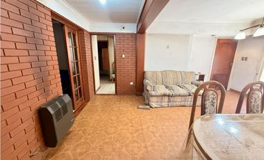 LATORRE PROP. VENDE CHALET 4 AMB CON PARQUE Y GARAGE