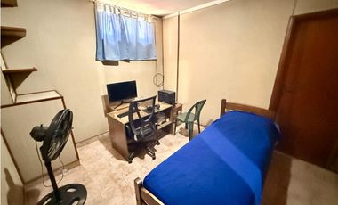 LATORRE PROP. VENDE CHALET 4 AMB CON PARQUE Y GARAGE