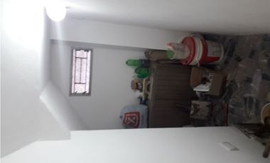 Gran Casa de Dos Plantas con Patio, Terraza y Cochera