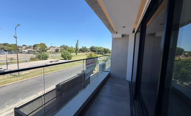 ALQUILER 2 AMBIENTES CON COCHERA EXT. NQ