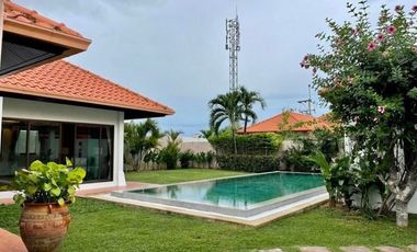 Private 3 Bedroom Pool Villa with Garden in Huay Yai