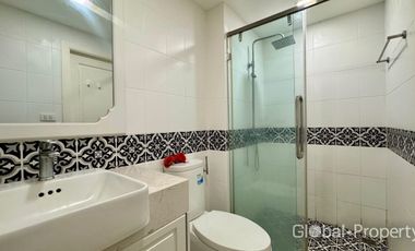 2 Bedrooms Condo for Sale in Jomtien