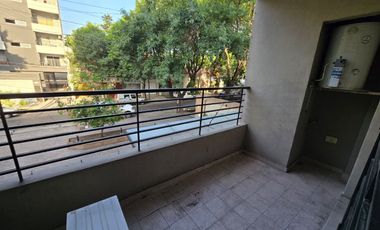 ALQUILER DE DEPARTAMENTO MONOAMBIENTE - CON COCHERA TECHADA - CONUNSPLIT- MONTE GRANDE CENTRO A 150 MS DE BOULEVARD BS AS