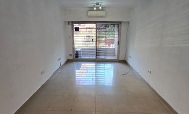 ALQUILER DE DEPARTAMENTO MONOAMBIENTE - CON COCHERA TECHADA - CONUNSPLIT- MONTE GRANDE CENTRO A 150 MS DE BOULEVARD BS AS