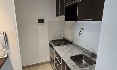 ALQUILER DE DEPARTAMENTO MONOAMBIENTE - CON COCHERA TECHADA - CONUNSPLIT- MONTE GRANDE CENTRO A 150 MS DE BOULEVARD BS AS