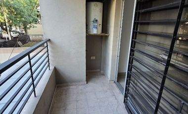 ALQUILER DE DEPARTAMENTO MONOAMBIENTE - CON COCHERA TECHADA - CONUNSPLIT- MONTE GRANDE CENTRO A 150 MS DE BOULEVARD BS AS