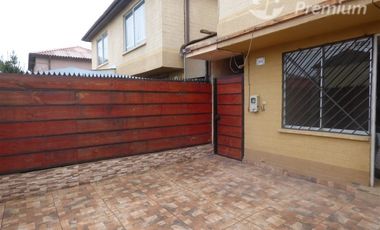 Casa en Arriendo en LAGO BROWN 1465