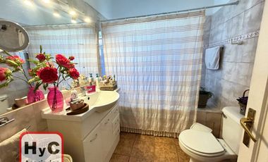 Casa familiar elegante en exclusivo sector residencial