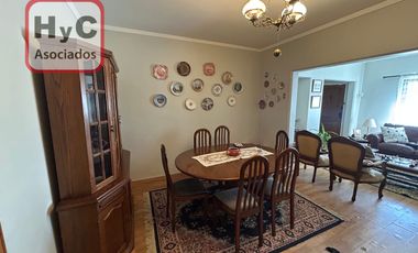 Casa familiar elegante en exclusivo sector residencial