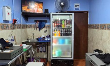 Traspaso local comercial equipado a una cuadra metro revolución