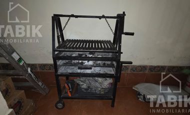 Traspaso local comercial equipado a una cuadra metro revolución
