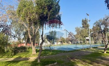 CASA SÓLIDA CON GRAN TERRENO