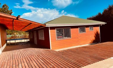 Arriendo de gran casa en sector Los Aromos