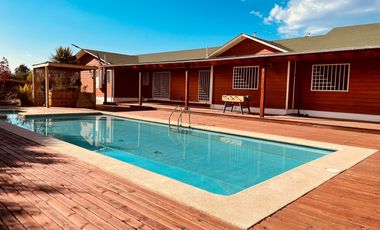 Arriendo de gran casa en sector Los Aromos