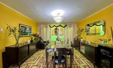 Casa en alquiler en Santa Catalina - La Victoria