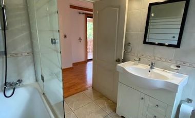 Casa en Arriendo en Los Nogales de Don Toribio Parcelación