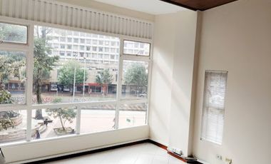 ARRIENDO de CASA COMERCIAL en BOGOTA