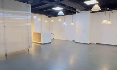 Oficina en arriendo – 87 m² – Centro Comercial Hacienda Santa Bárbara