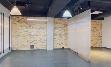 Oficina en arriendo – 87 m² – Centro Comercial Hacienda Santa Bárbara