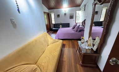 ARRIENDO CASA COLONIAL entre Santa Bárbara Alta y Santa Ana Oriental