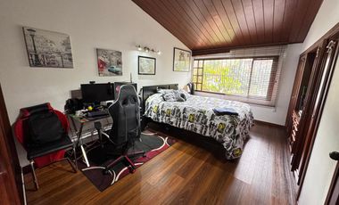 ARRIENDO CASA COLONIAL entre Santa Bárbara Alta y Santa Ana Oriental